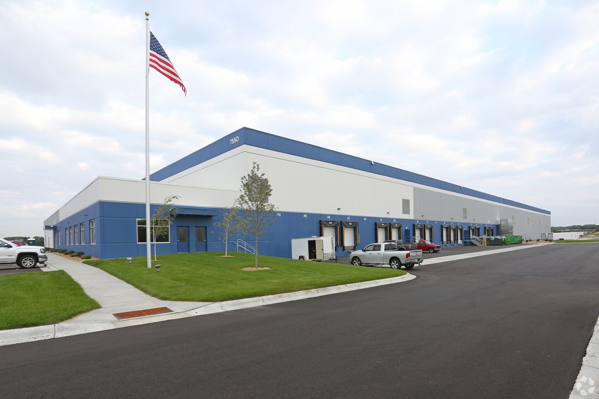 7550 91st St S, Cottage Grove, MN for sale Primary Photo- Image 1 of 1