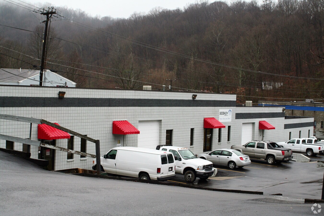 208 Roxalana Business Park, Dunbar, WV 25064