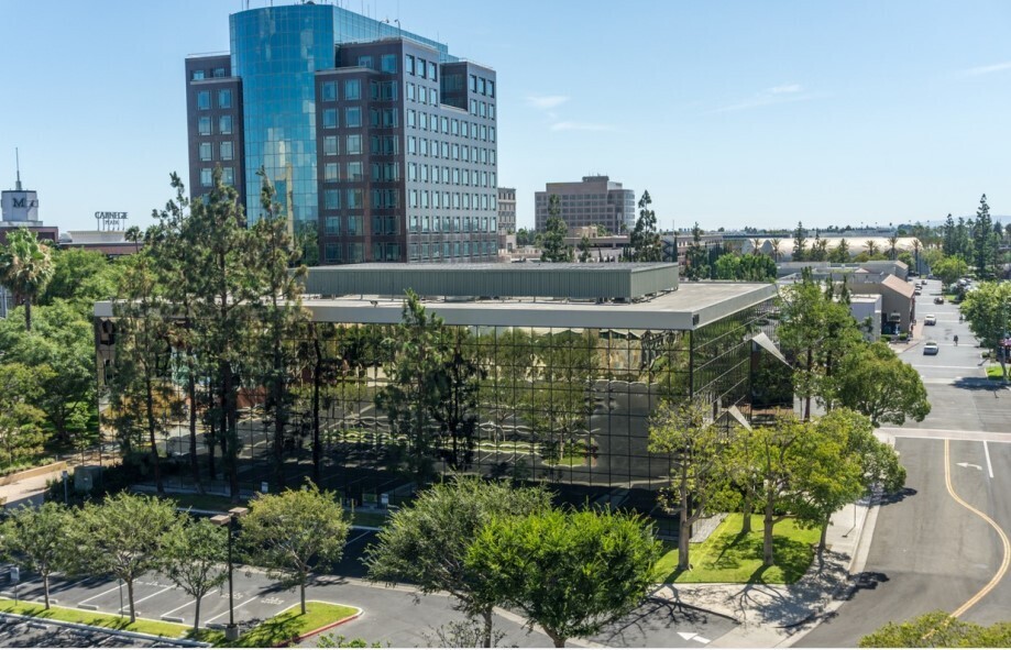 100 S Anaheim Blvd, Anaheim, CA for lease Building Photo- Image 1 of 7