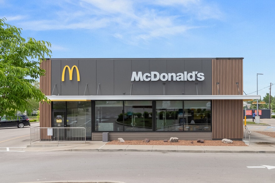 1845 Rd, Lexington, KY 40511 McDonald's