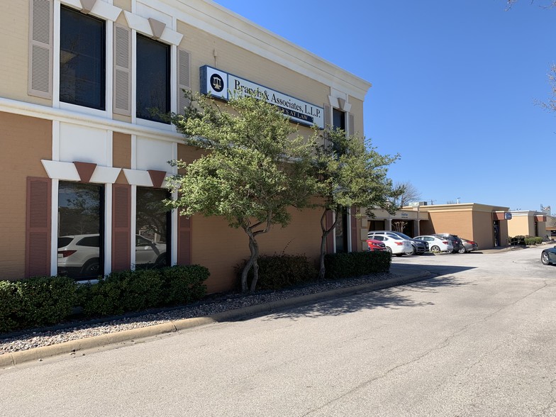 1340 S main St, Grapevine, TX for lease - Building Photo - Image 1 of 5