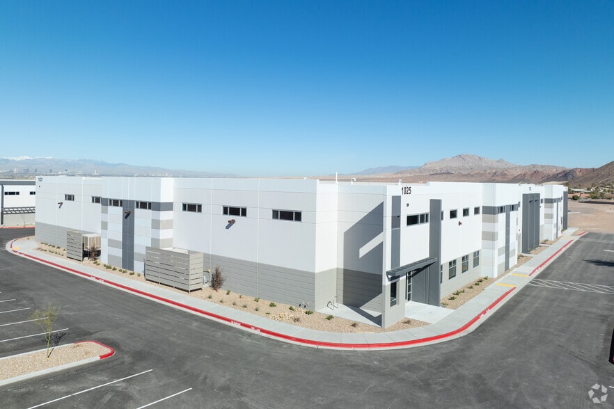 1025 Nancy Jay St, Henderson, NV for lease - Building Photo - Image 2 of 3