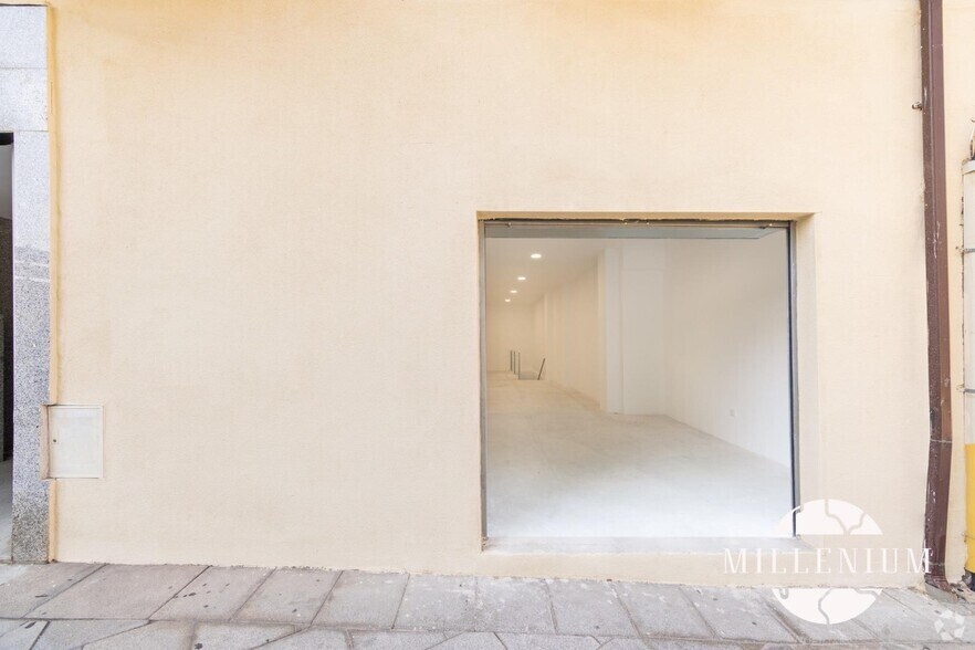 Multifamily in San Fernando de Henares, Madrid for sale - Interior Photo - Image 1 of 1