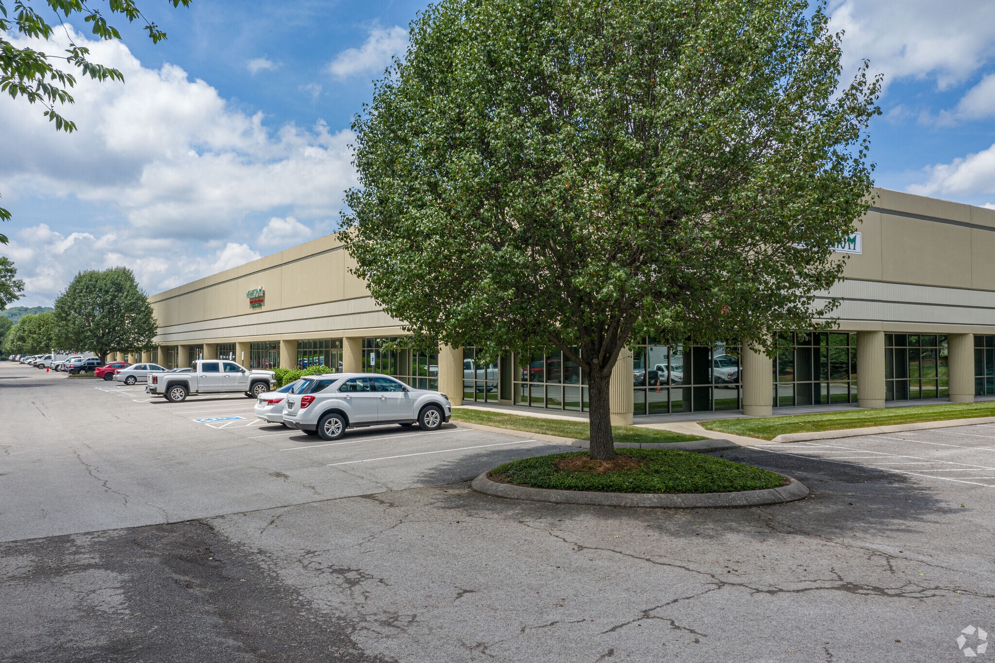 305 Seaboard Ln, Franklin, TN for lease Primary Photo- Image 1 of 5