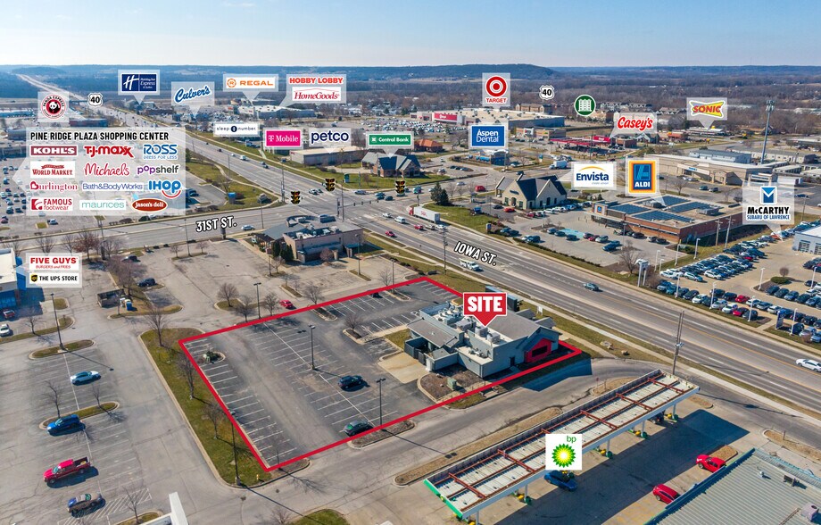 3050 Iowa St, Lawrence, KS 66046 FREESTANDING RESTAURANT FOR SUBLEASE