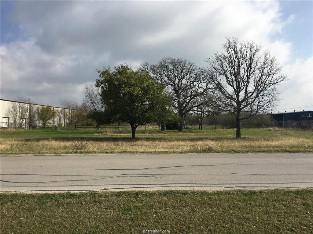 2606 Clarks Ln, Bryan, TX for sale Primary Photo- Image 1 of 1