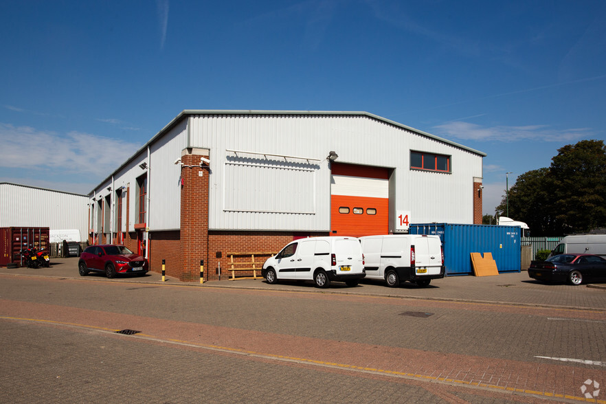 Coomber Way, Croydon for lease - Primary Photo - Image 1 of 6