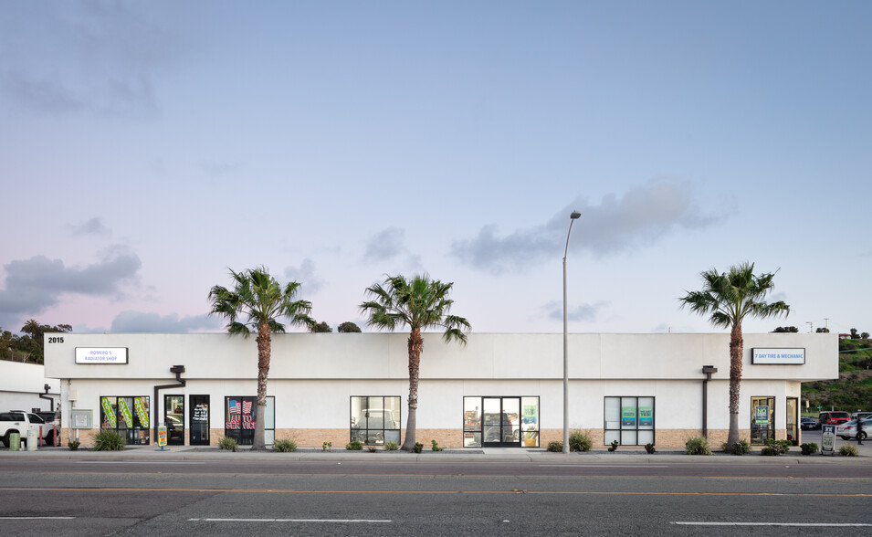 2020 Oceanside Blvd, Oceanside, CA for lease - Building Photo - Image 2 of 17