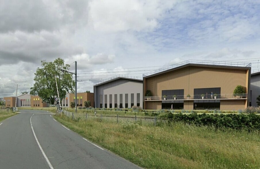Industrial in Blanquefort for lease - Building Photo - Image 3 of 27