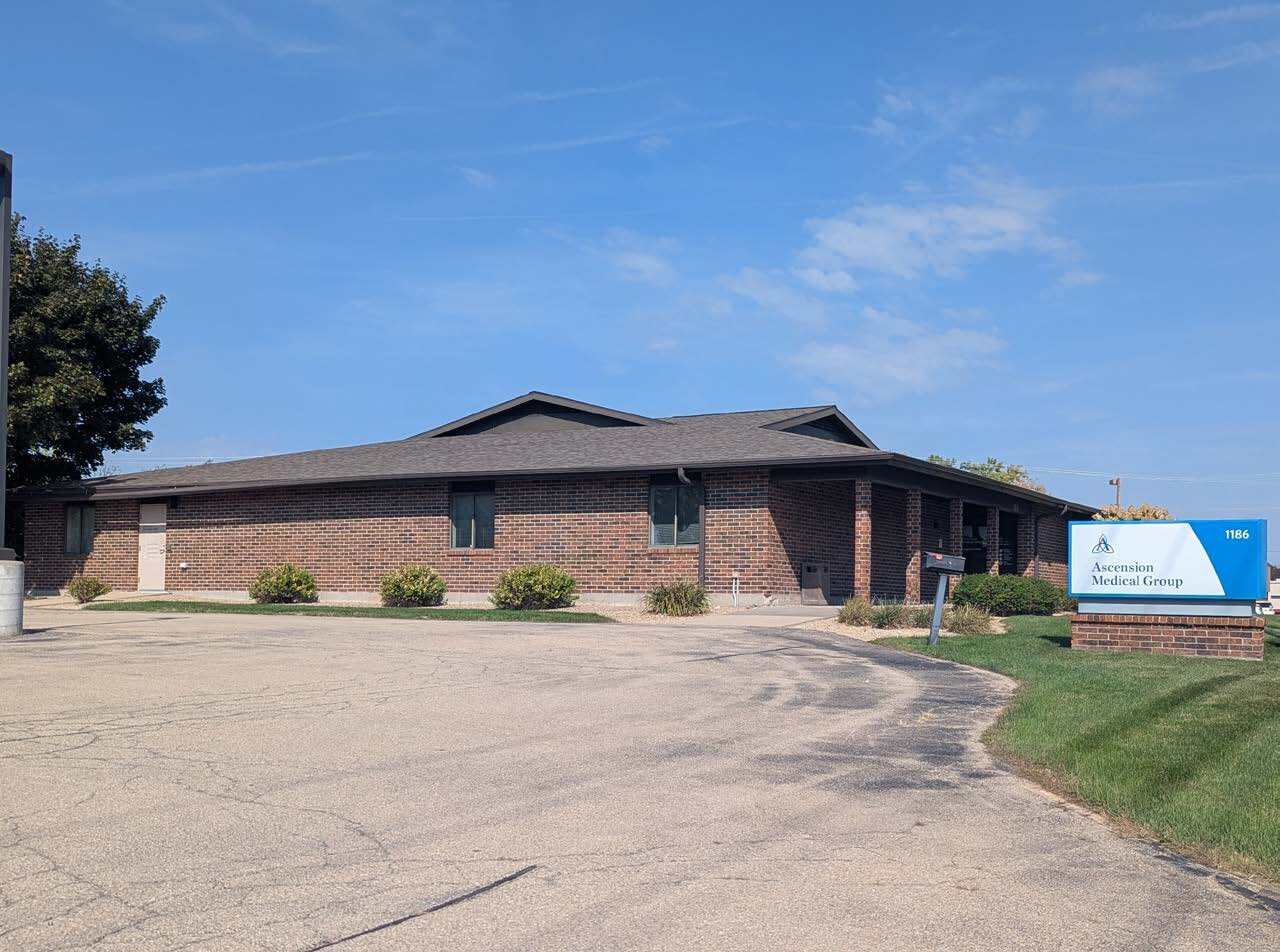 1186 Appleton Rd, Menasha, WI for sale Building Photo- Image 1 of 4
