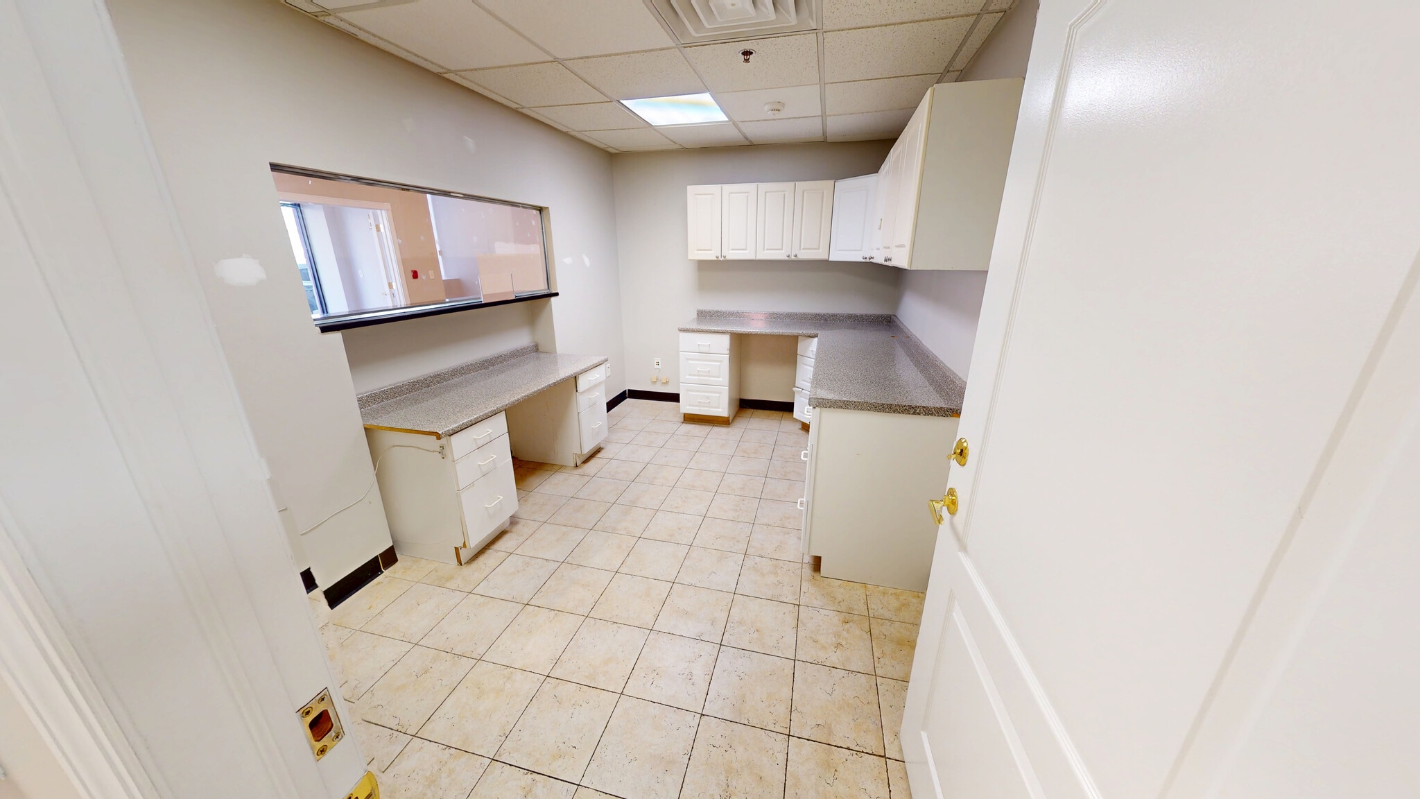 328-330 Grand St, Hoboken, NJ for lease Interior Photo- Image 1 of 6