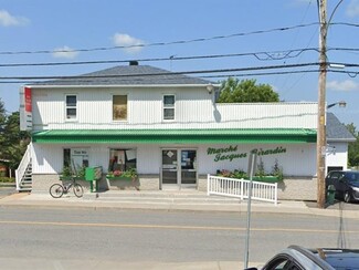 More details for 138 St Saint-Louis, Warwick, QC - Retail for Sale