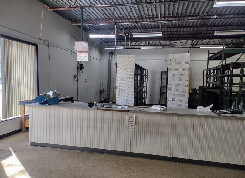616-630 Grant St, Akron, OH for lease - Interior Photo - Image 3 of 6
