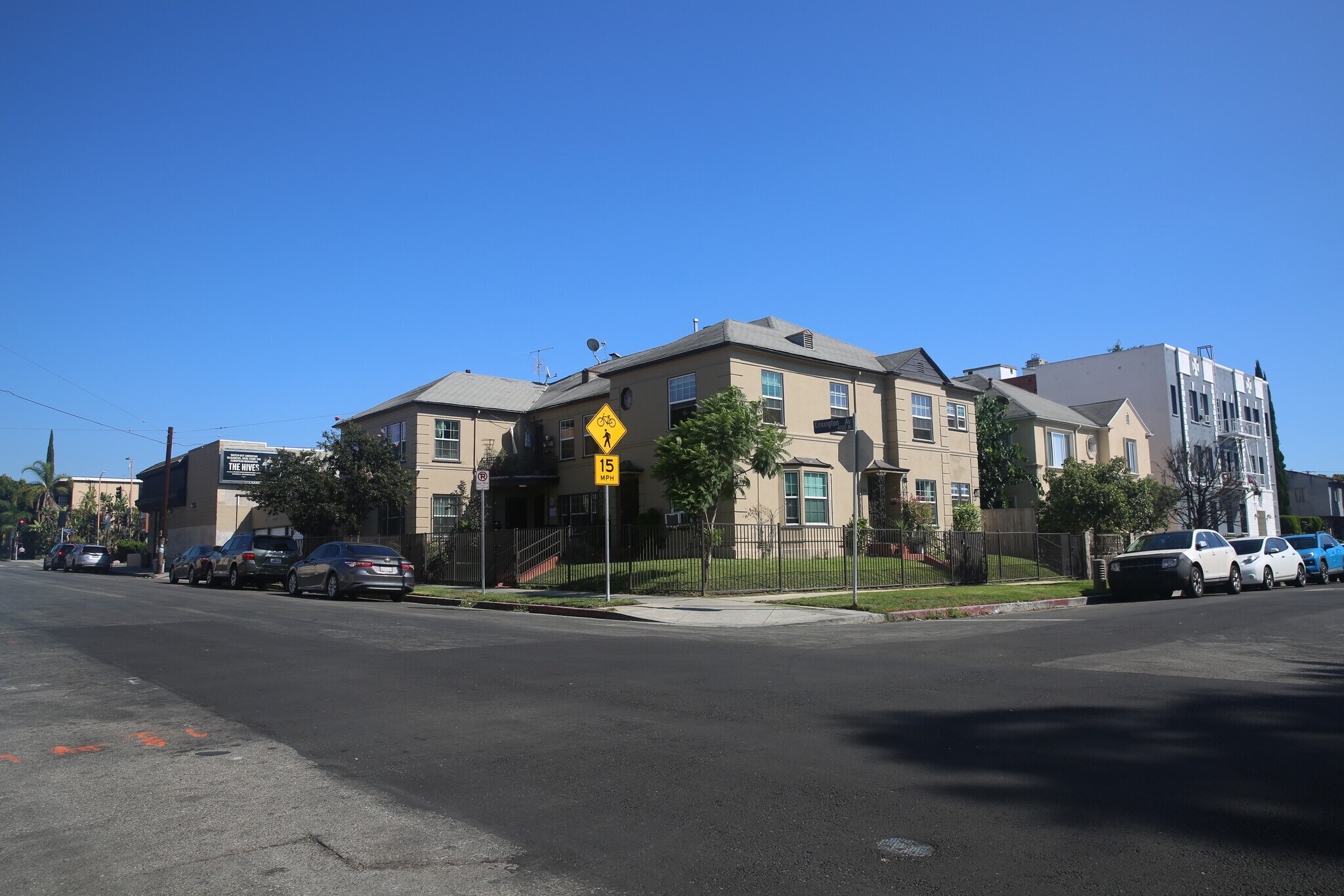 1186 N New Hampshire Ave, Los Angeles, CA for sale Building Photo- Image 1 of 17