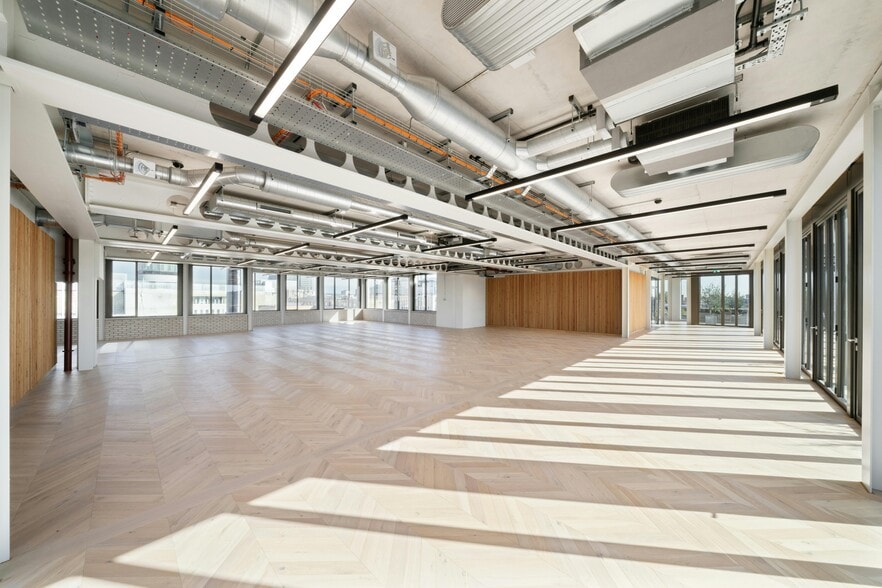 52 Tottenham St, London for sale - Interior Photo - Image 1 of 1