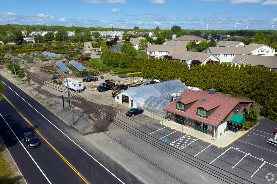 1075 Scituate Ave, Cranston, RI for sale - Primary Photo - Image 1 of 1