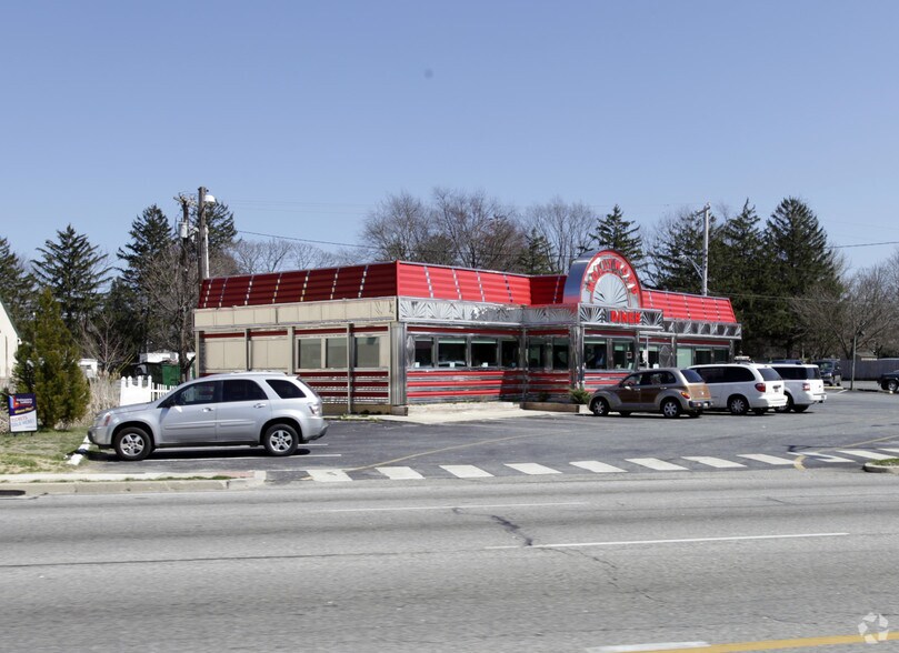 123 N Dupont Hwy, Dover, DE for sale - Primary Photo - Image 1 of 1