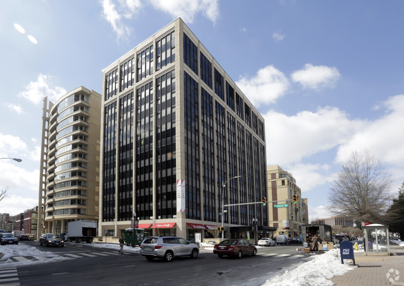 1600 Wilson Blvd, Arlington, VA for lease - Primary Photo - Image 1 of 5