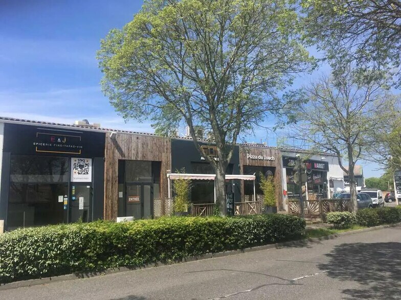 Retail in Plaisance-du-Touch for lease - Building Photo - Image 3 of 3