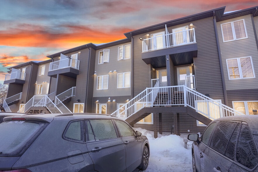 1175 Pasqua St, Regina, SK for sale - Building Photo - Image 2 of 37