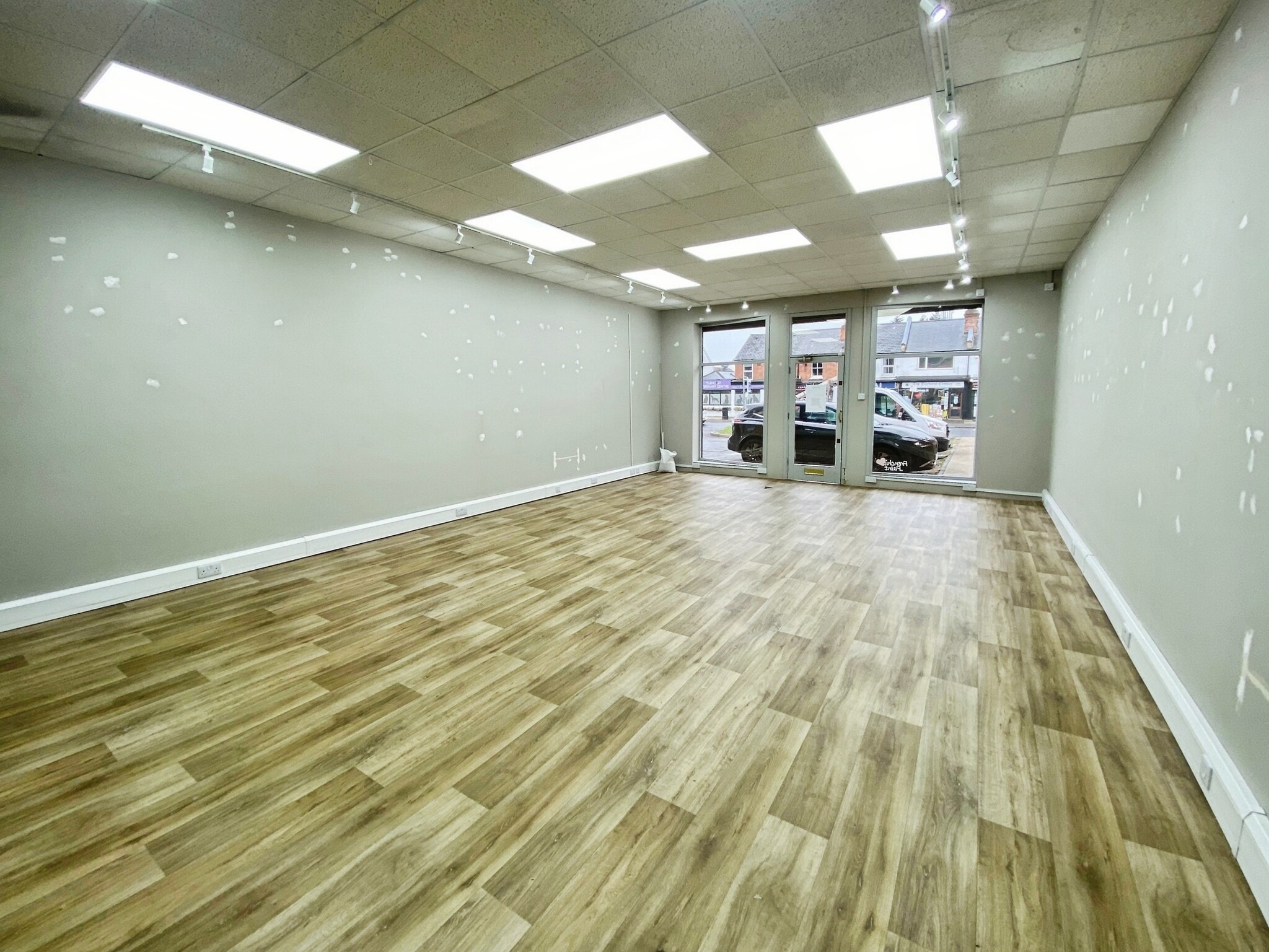 8-10 School Rd, Reading for lease Interior Photo- Image 1 of 5