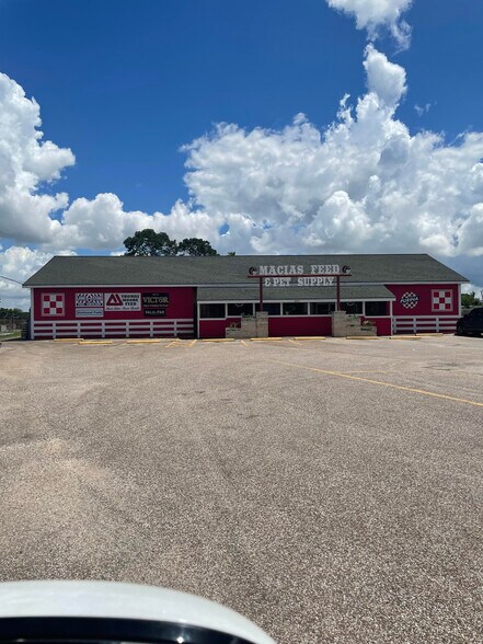 4211 Red Bluff Rd, Pasadena, TX for sale - Building Photo - Image 1 of 1