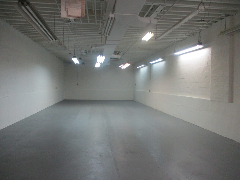 9112 143rd St, Jamaica, NY for lease - Building Photo - Image 1 of 6