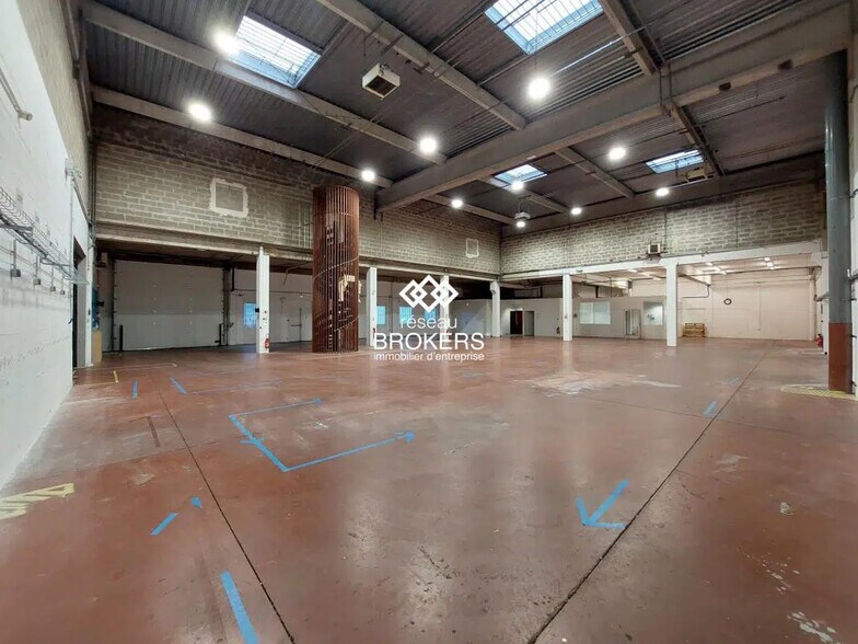 Industrial in Verrières-le-Buisson for lease - Building Photo - Image 3 of 7