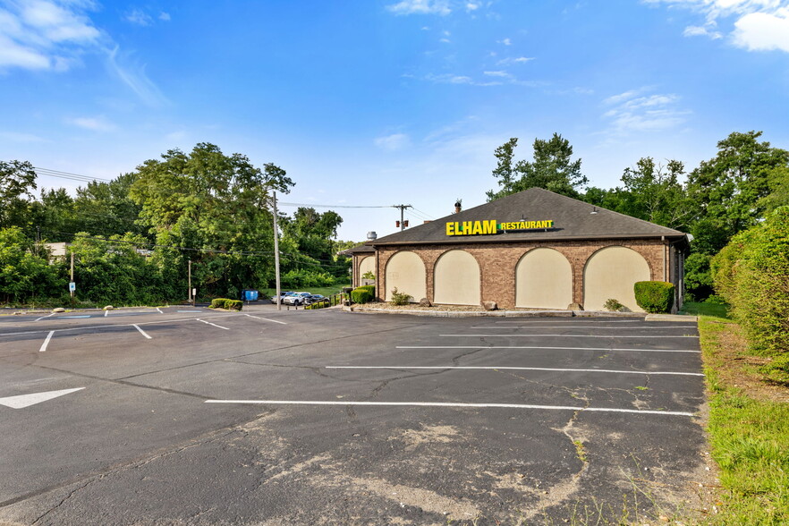 2001 E Washington St, New Castle, PA for sale - Building Photo - Image 3 of 41