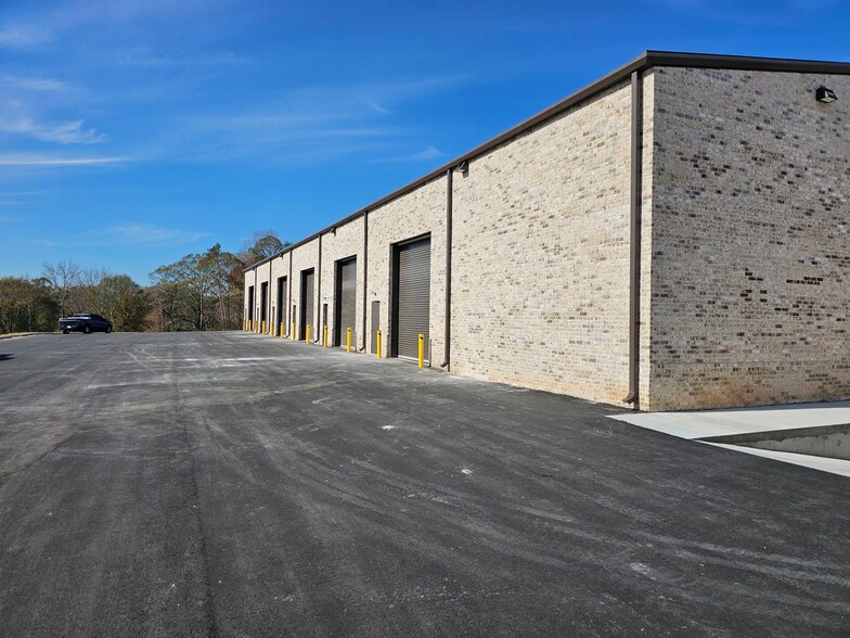 1667 Broadway Ave, Braselton, GA for lease - Building Photo - Image 2 of 4