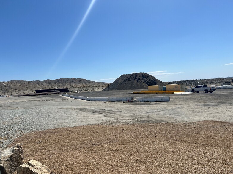 27600 Sierra Del Sol, Thousand Palms, CA for sale - Building Photo - Image 1 of 1