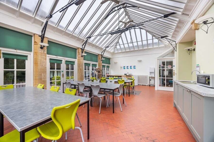 Kingston Rd, Taunton for lease - Building Photo - Image 3 of 10