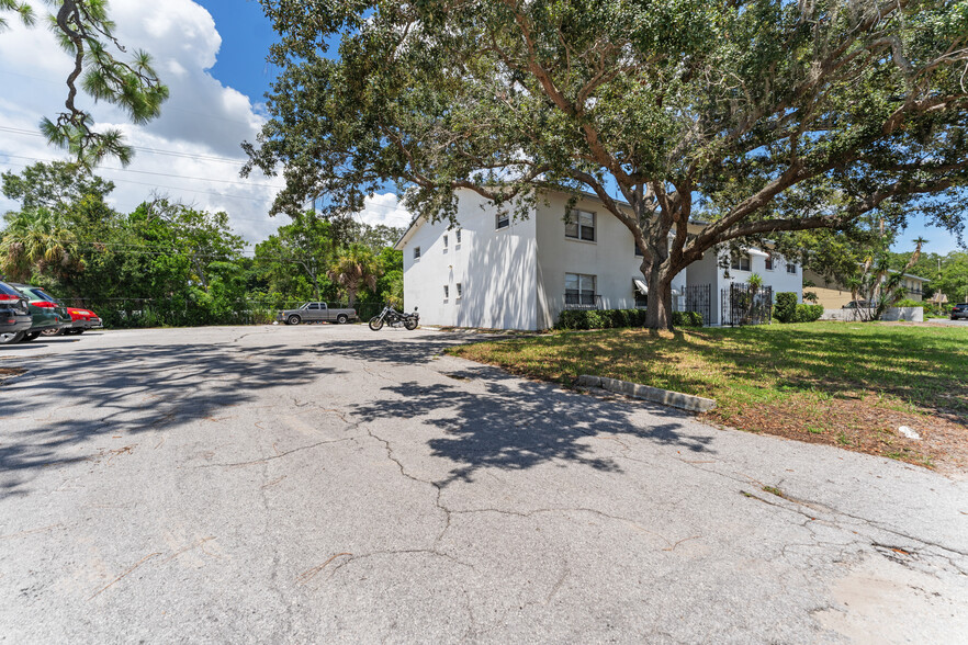 5845 Fairfield Ave S, Saint Petersburg, FL for sale - Building Photo - Image 3 of 26