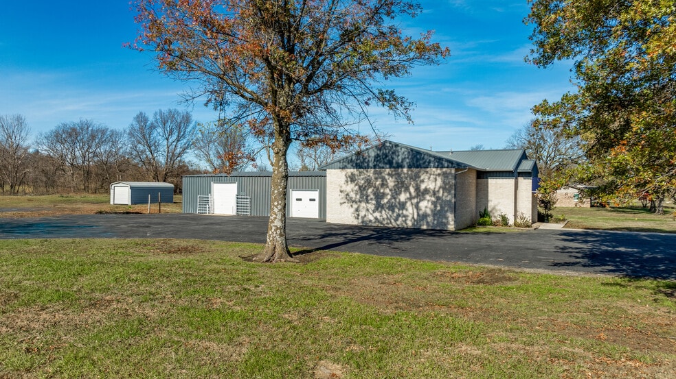 1916 E St NW, Miami, OK for sale - Building Photo - Image 2 of 48