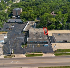 4408 N Knoxville Ave, Peoria, IL for lease Interior Photo- Image 1 of 4