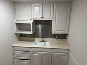 855 Davis Blvd, Southlake, TX for lease Interior Photo- Image 1 of 11