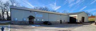 10,000sf Industrial Building For Lease - Commercial Real Estate