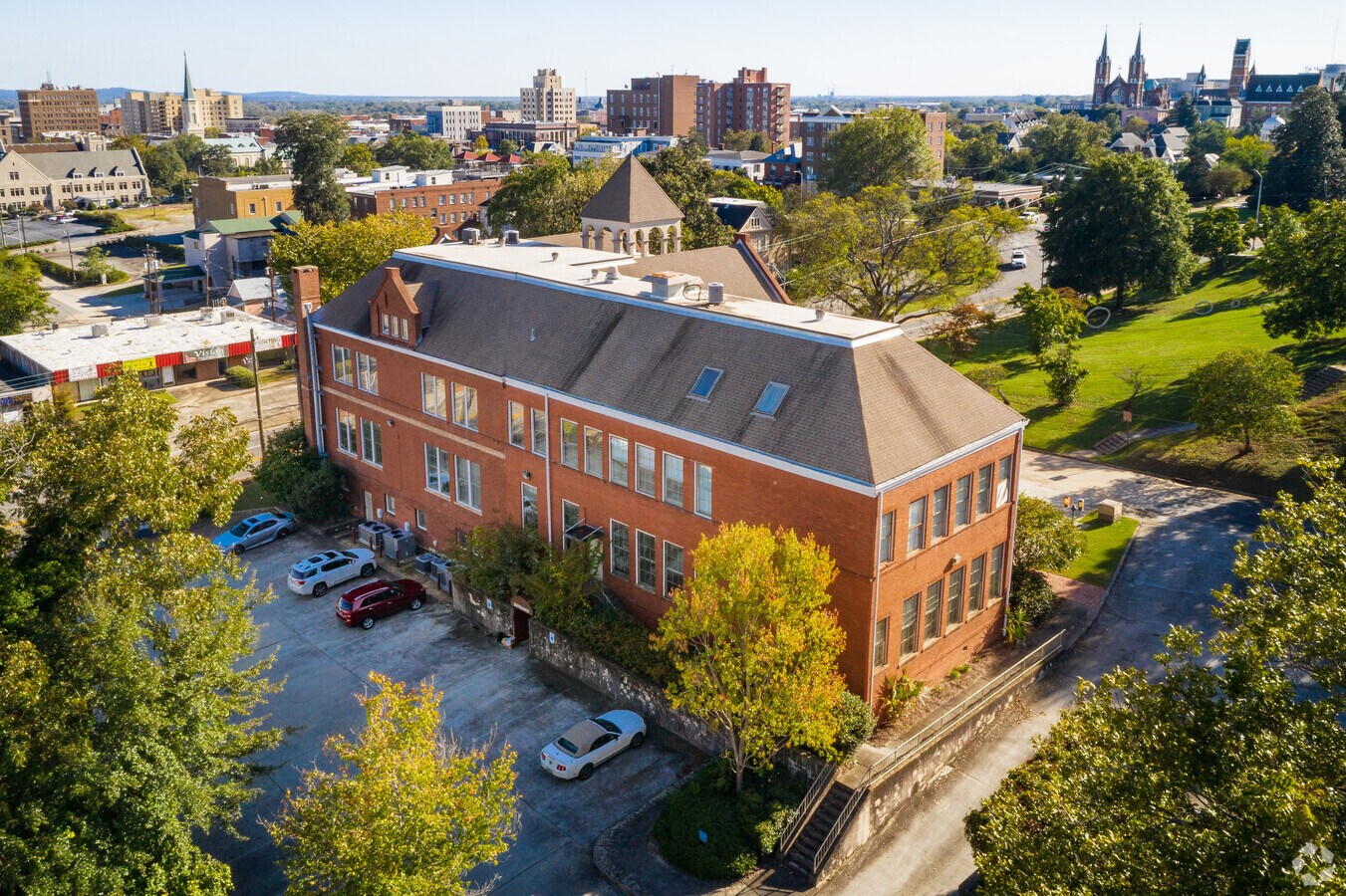 915 Hill Park, Macon, GA 31201 Whittle Building