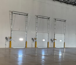 37988 Avon Commerce Pky, Avon, OH for lease Interior Photo- Image 2 of 7