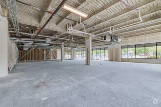 305 N Main St, Broken Arrow, OK for lease Interior Photo- Image 2 of 3