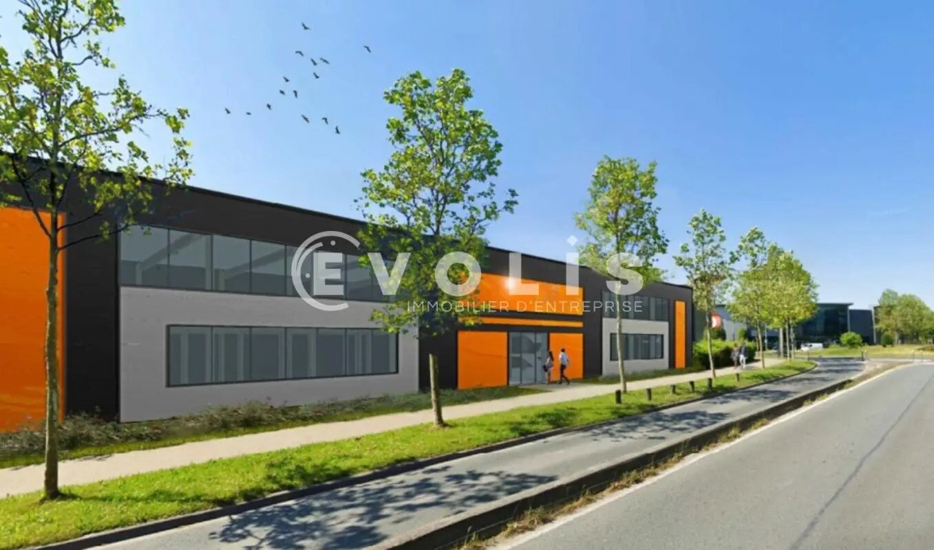 Retail in Noisy-le-Grand for lease Building Photo- Image 1 of 4