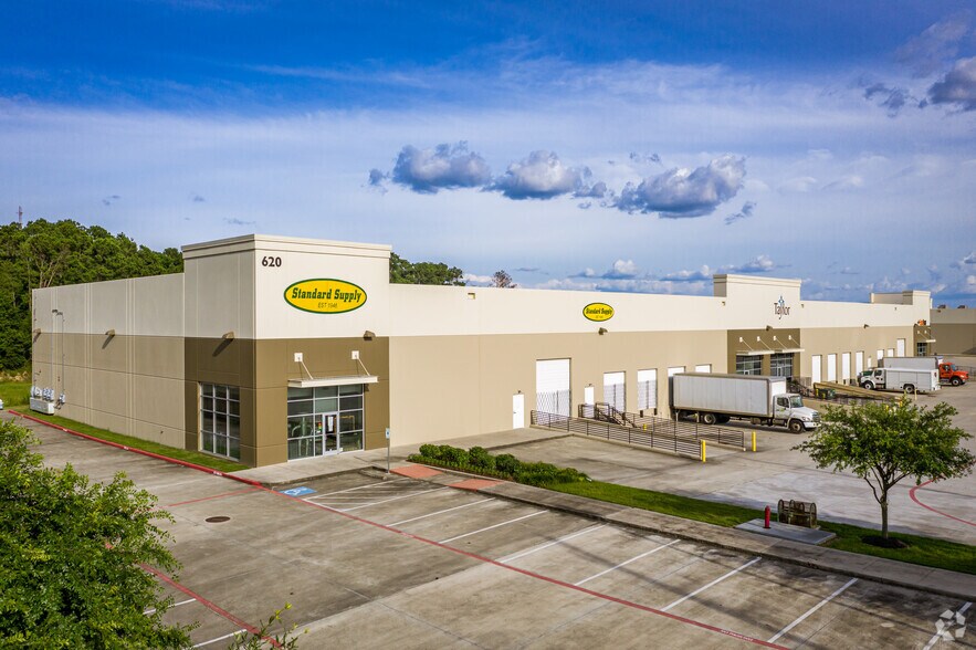 620 Spring Hill Dr, Spring, TX for sale - Building Photo - Image 1 of 1