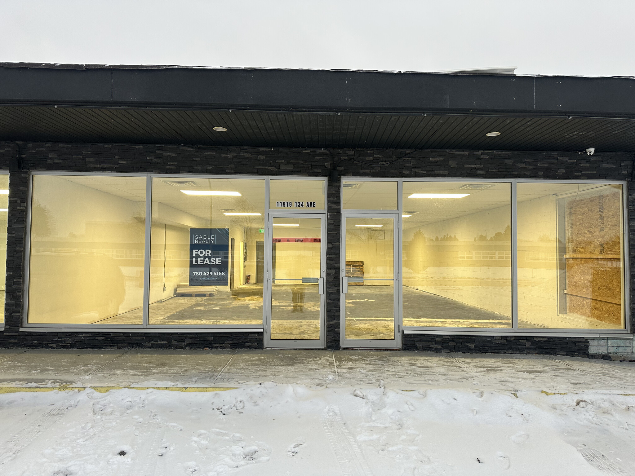 13410 119th St NW, Edmonton, AB for lease Building Photo- Image 1 of 9