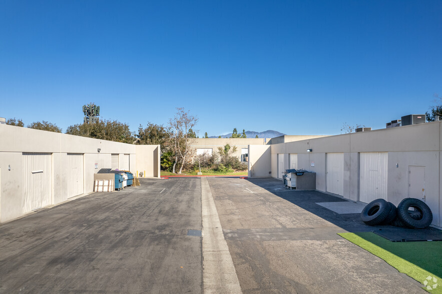 22722 Lambert St, Lake Forest, CA for lease - Building Photo - Image 3 of 26