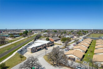 209 S Shady Shores Dr, Lake Dallas, TX - AERIAL map view