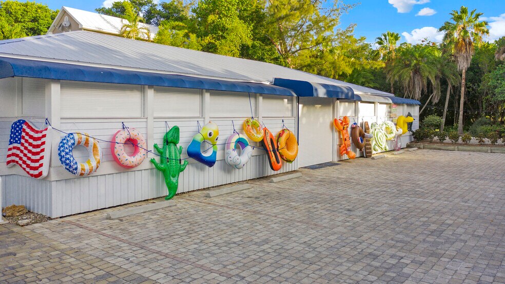 14900 Captiva Dr, Captiva, FL for sale - Building Photo - Image 1 of 1