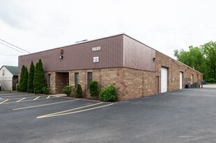 9449 Brookpark Rd, Parma OH - Loft