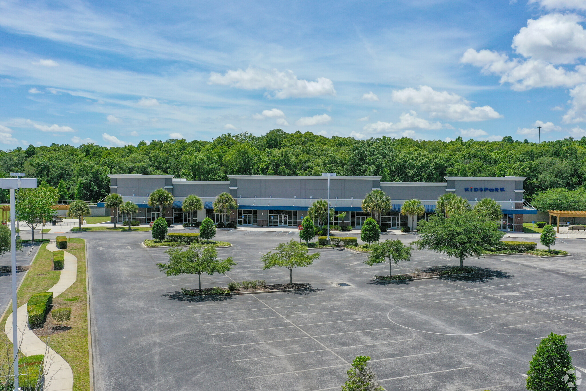 26240 Golden Maple Loop, Wesley Chapel, FL for lease Building Photo- Image 1 of 9