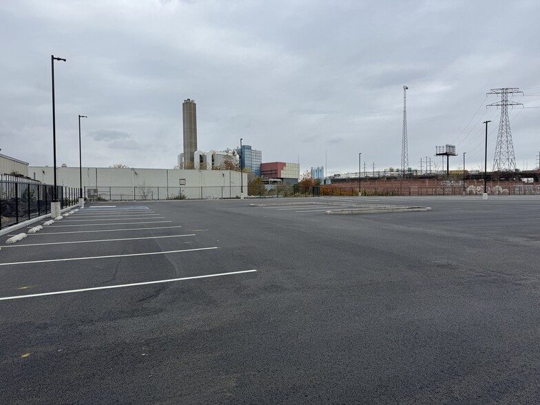 18 Blanchard St, Newark, NJ for lease - Building Photo - Image 2 of 6