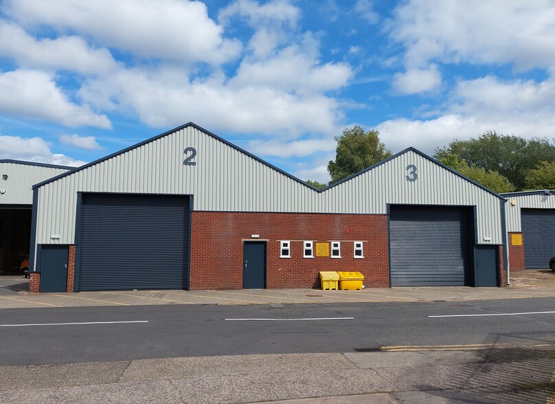 3 Church Ln, West Bromwich for lease - Building Photo - Image 2 of 13